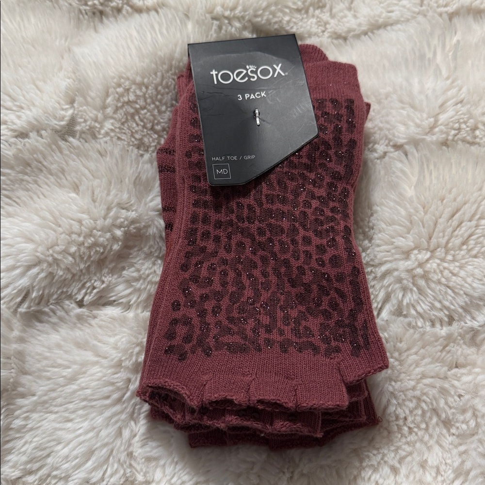 ToeSox Mauve Grip Socks 3-Pack MD  W:8.5-10.5 M:7-9